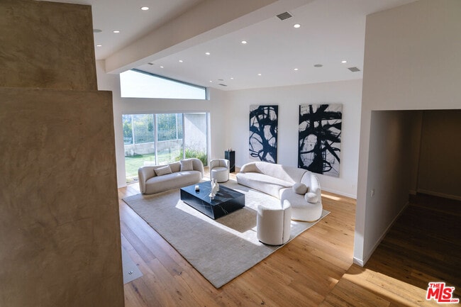 3423 Scadlock Ln in Los Angeles, CA - Building Photo - Building Photo