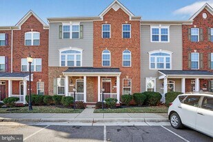 1731 Dorothy Ln in Woodbridge, VA - Building Photo