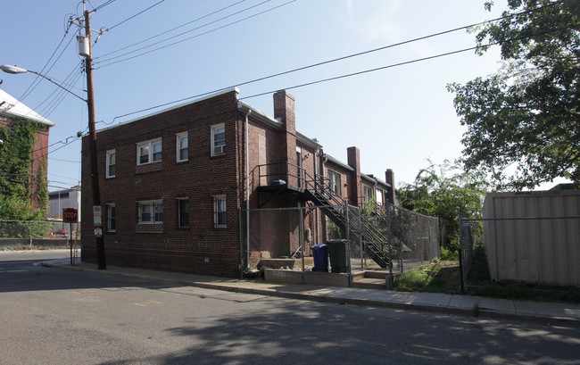 1913 Gallaudet St NE in Washington, DC - Building Photo - Building Photo