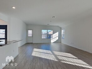 5908 Geronimo Wy in Seguin, TX - Building Photo - Building Photo