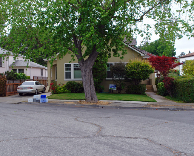 43-45 Grand Blvd in San Mateo, CA - Foto de edificio - Building Photo