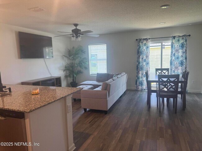 720 Liberty Circle in Macclenny, FL - Building Photo - Building Photo