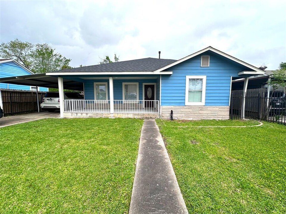 7607 Joplin St in Houston, TX - Building Photo