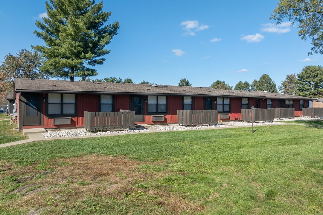 Ten56 Apartments in Wooster, OH - Building Photo