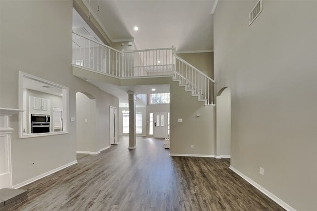 property at 17126 Hamilwood Dr