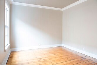 33 Gray St, Unit 1 in Boston, MA - Foto de edificio - Building Photo