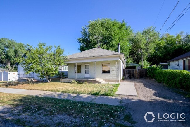 property at 608 Douglas St