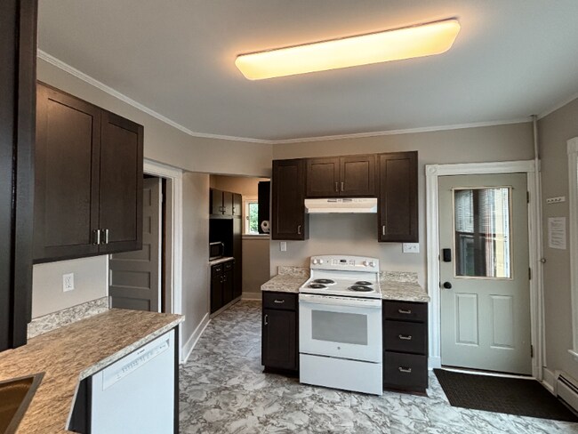 property at 7 Center St