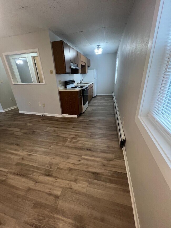 10729 Main St in Woodford, WI - Building Photo - Building Photo