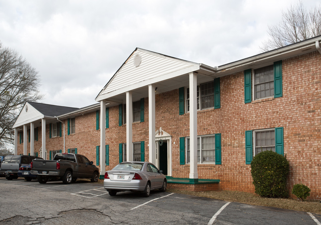 Old Floyd Apartments in Mableton, GA - Building Photo