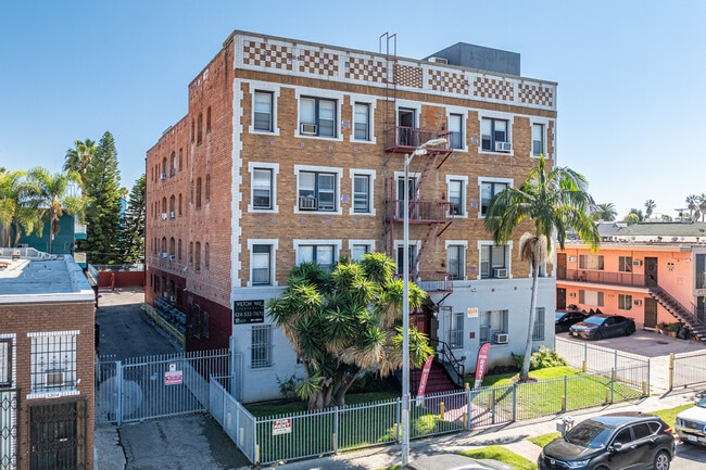 Wilton Way Apartments in Los Angeles, CA - Building Photo - Building Photo