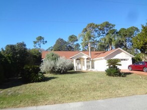 124 Foster Ln in Palm Coast, FL - Building Photo - Building Photo