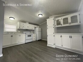 501 Gunntown Rd in Bellefontaine, OH - Building Photo