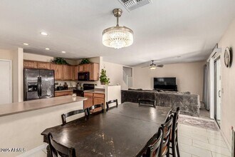 5725 E Good Pasture Ln in Florence, AZ - Building Photo - Building Photo