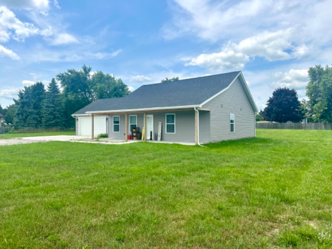 4727 Basin St in Adrian, MI - Building Photo - Building Photo