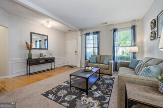 206 Persimmon Tr in Woodstock, GA - Foto de edificio - Building Photo