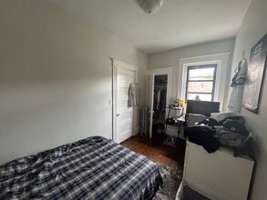 1855 Beacon St, Unit 2 in Brookline, MA - Building Photo - Building Photo