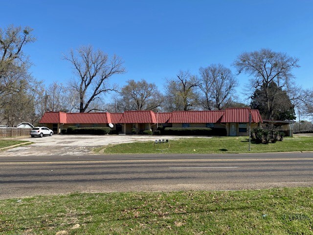 502 N Terry St in Malakoff, TX - Building Photo