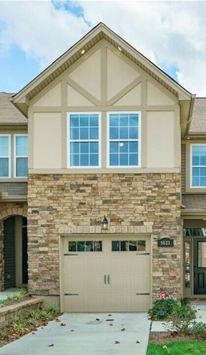 9623 Glenburn Ln in Charlotte, NC - Building Photo