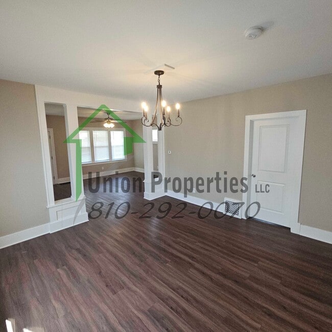property at 1916 25th St