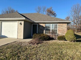1200 NW Willow Dr in Grain Valley, MO - Building Photo