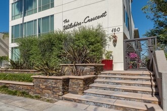 The Wilshire Crescent in Beverly Hills, CA - Foto de edificio - Building Photo