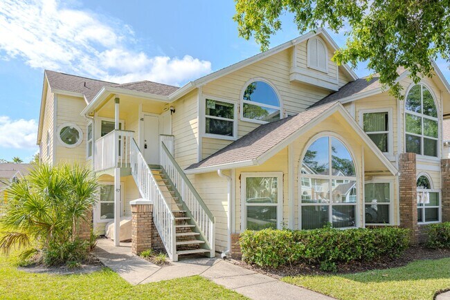 property at 5004 Laguna Bay Cir