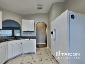 12906 Brant Tree Dr in Riverview, FL - Building Photo - Building Photo