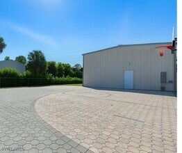 6070 Lancewood Way in Naples, FL - Building Photo - Building Photo