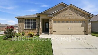 221 Tule Canyons in Schertz, TX - Building Photo