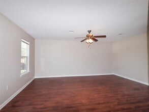 7413 Blue Jay Dr in Texas City, TX - Building Photo - Building Photo