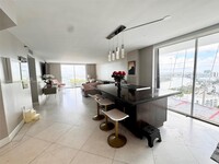 6061 Collins Ave in Miami Beach, FL - Building Photo - Building Photo