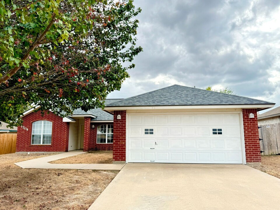 1704 Granex Dr in Killeen, TX - Building Photo