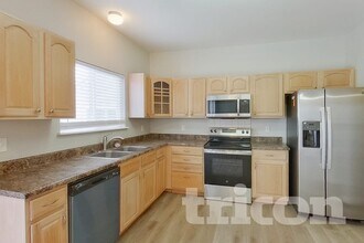 507 Fortress Ct in St. Charles, MO - Foto de edificio - Building Photo