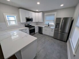 2145 Slane Ave in Cincinnati, OH - Building Photo