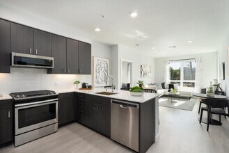 2700 W El Camino Real in Mountain View, CA - Building Photo - Building Photo