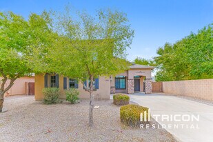 35002 N Bandolier Dr in San Tan Valley, AZ - Building Photo