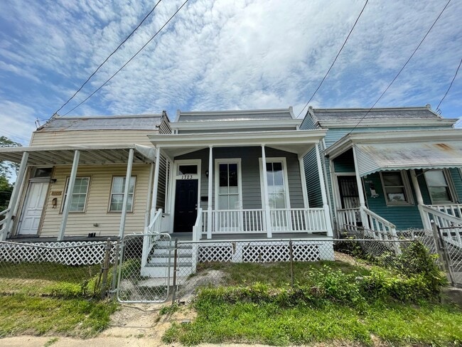 property at 1723 N 21st St