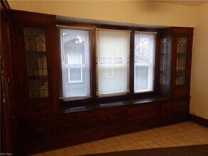 3320 Berea Rd-Unit -1/DN in Cleveland, OH - Building Photo - Building Photo