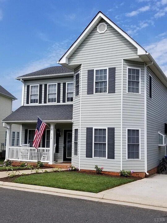 112 Wyndsong Pl in Lynchburg, VA - Building Photo