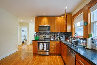 7-9 Bonner Ave in Medford, MA - Building Photo - Interior Photo