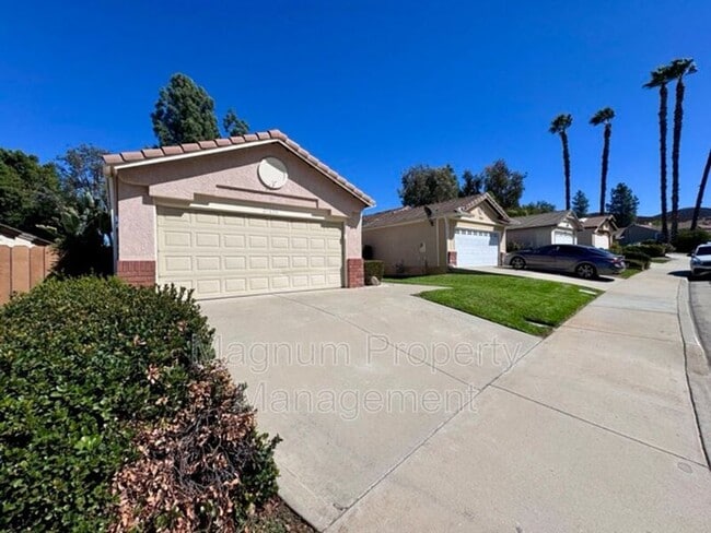 27806 Hillpointe Dr in Menifee, CA - Building Photo - Building Photo