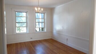 90 Maple St, Unit 4 in Malden, MA - Building Photo