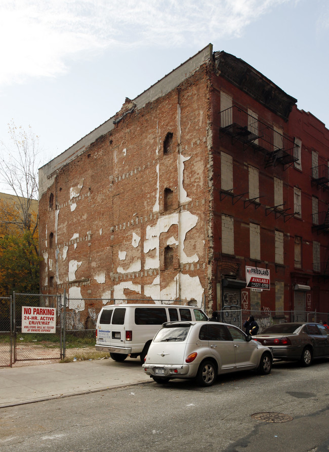 308 W 127th St in New York, NY - Building Photo - Building Photo