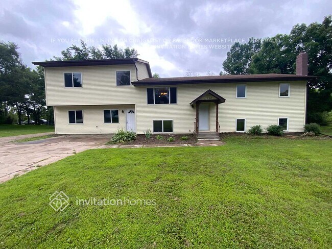 property at 11796 191st Ave NW
