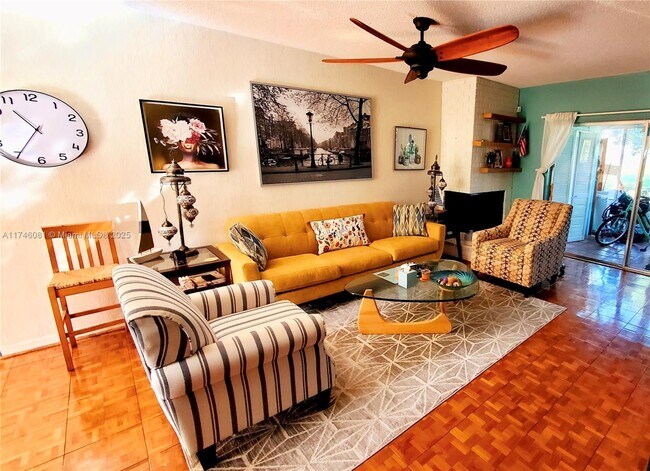 property at 3107 N Palm Aire Dr
