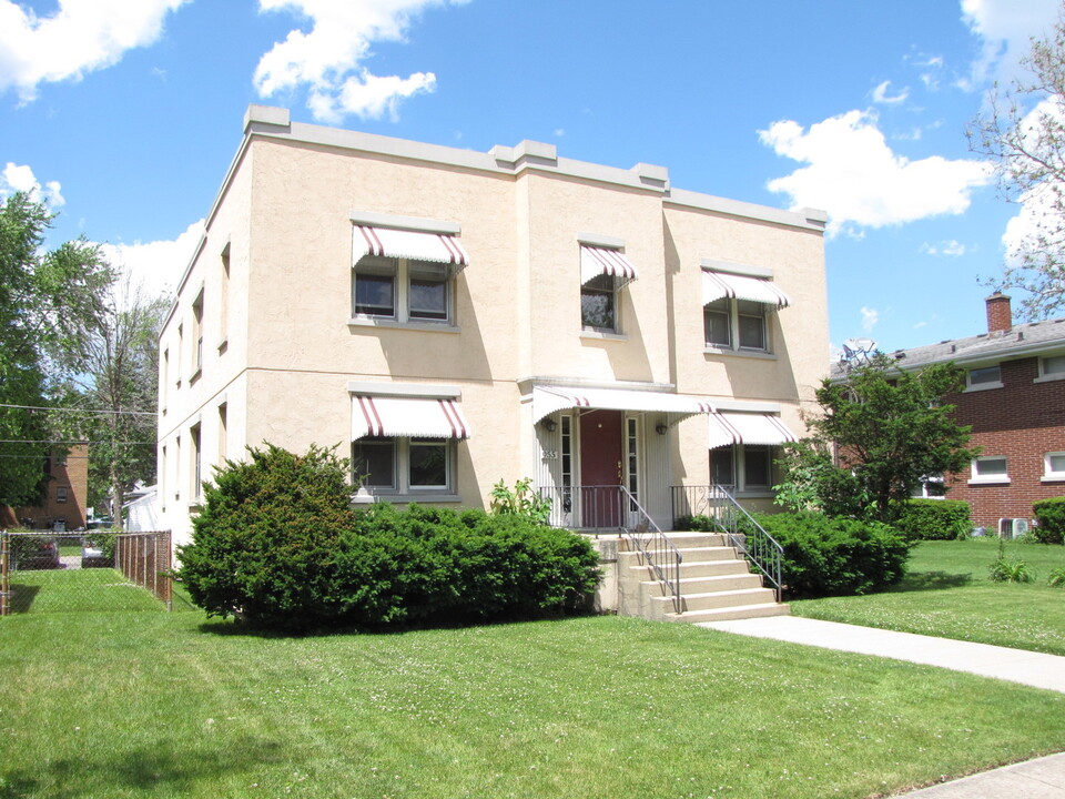 955 Oneida St in Joliet, IL - Building Photo