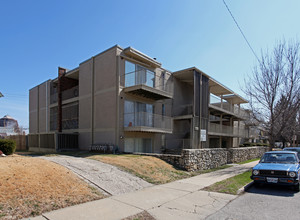 Grotto Apartments in Kansas City, MO - Building Photo - Building Photo