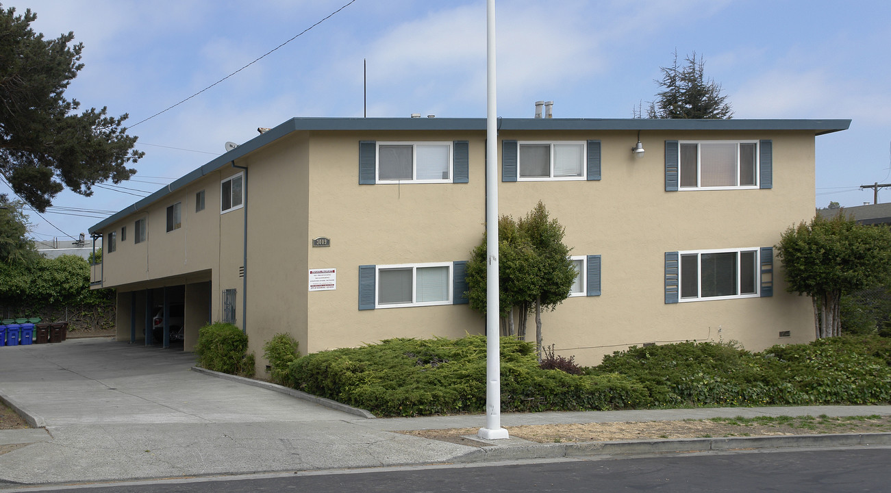 3009 Groom Dr in Richmond, CA - Building Photo