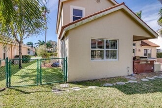 1343 Lake Breeze Dr in Wellington, FL - Foto de edificio - Building Photo